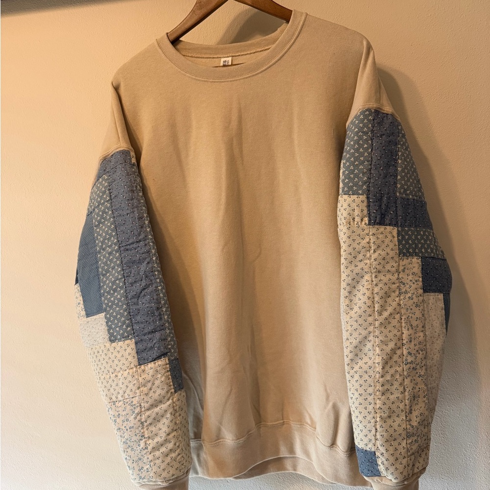 Men's Beige and Blue Vintage Patchwork Sleeves Sweater